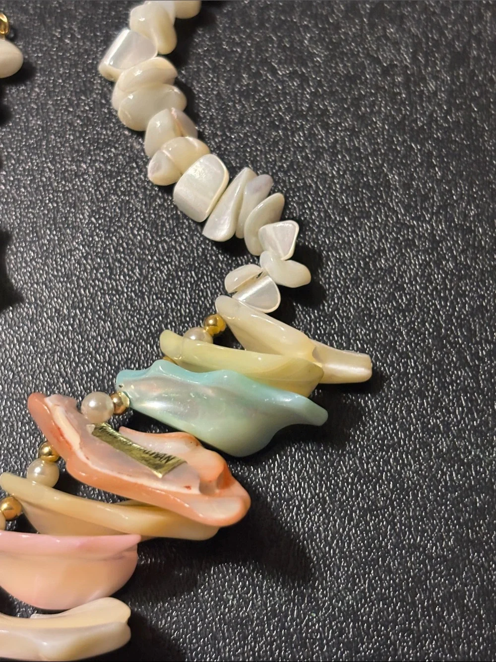 Pastel‎ Shell Drop Necklace and Earrings Cream and Multicolor MOP Chip Necklace